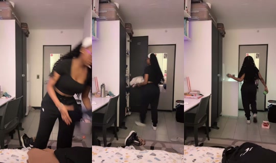 .mo_black TikTok Live — Jul 31, 2026, 4:41 PM