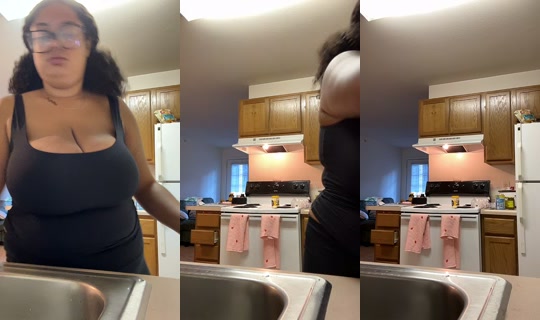 aaliyahmychellee TikTok Live — Aug 3, 2026, 11:52 PM