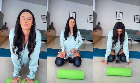 ak4bhzkgx0 TikTok Live — Jul 15, 2026, 6:42 AM
