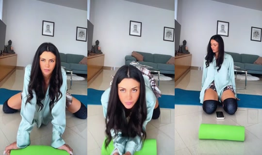 ak4bhzkgx0 TikTok Live — Jul 15, 2026, 9:39 AM