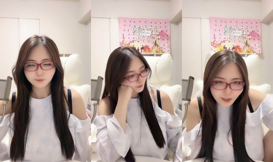 akienpitsu TikTok Live — Jul 12, 2026, 1:58 PM