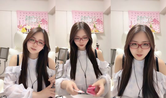 akienpitsu TikTok Live — Jul 12, 2026, 2:48 PM