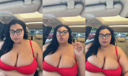 alexaspasia TikTok Live — Aug 17, 2026, 4:45 PM