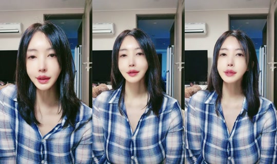 appl2388 TikTok Live — Aug 22, 2026, 8:22 AM