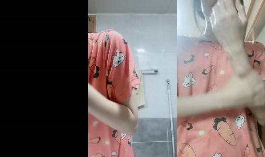 aura.official2005 TikTok Live — Sep 7, 2026, 2:44 PM