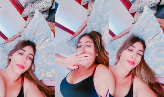 ayouya2178 TikTok Live — Aug 1, 2026, 8:40 AM