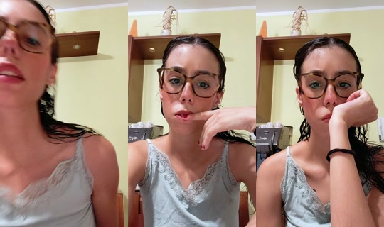 carlottaboi27 TikTok Live — Aug 24, 2026, 1:27 PM