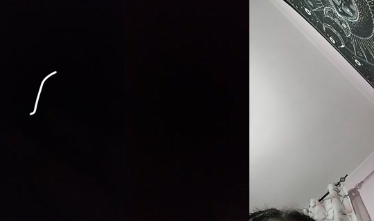 chel1iss._ TikTok Live — Aug 22, 2026, 12:02 AM
