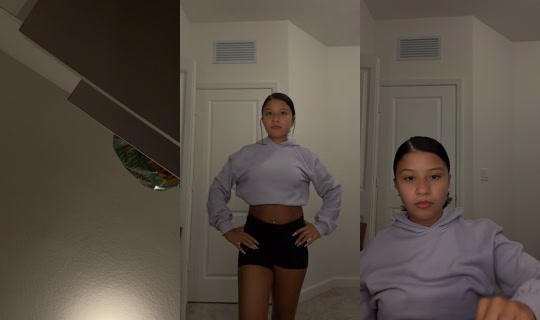 danielaaaa.andreaaa TikTok Live — Aug 28, 2026, 10:03 PM