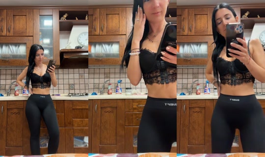 deamoraaaaa TikTok Live — Jul 14, 2026, 6:54 AM