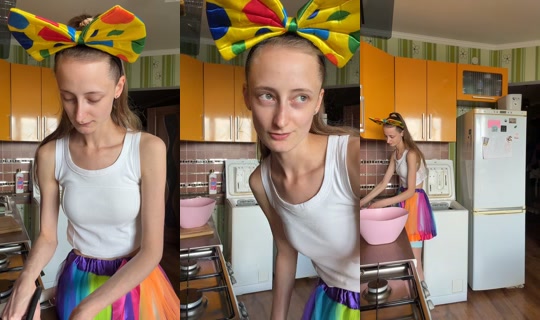 elfochka_2 TikTok Live — Aug 30, 2026, 11:10 AM