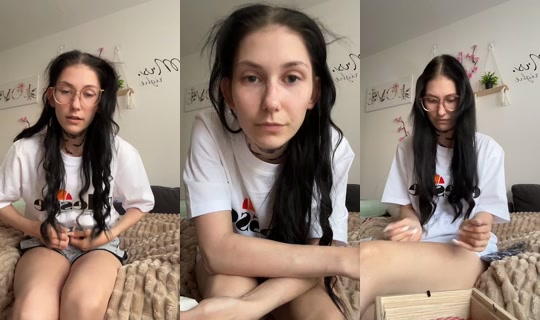 elly187erz TikTok Live — Jul 31, 2026, 5:42 PM