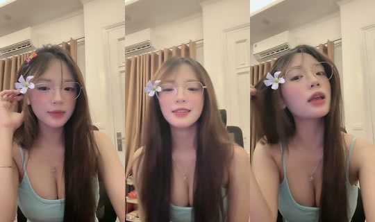 embechine32 TikTok Live — Aug 27, 2026, 4:35 PM