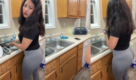 esme.cruz50 TikTok Live — Aug 22, 2026, 1:31 AM