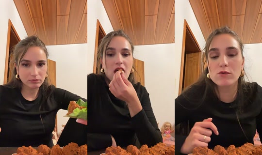 esmoosch__ TikTok Live — Sep 11, 2026, 7:59 PM