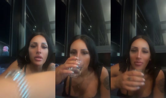 flavia_desi_vinci TikTok Live — Aug 15, 2026, 1:32 AM