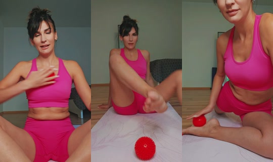 frau.aura TikTok Live — Aug 31, 2026, 6:53 AM
