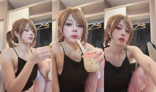 hiniitaa TikTok Live — Jul 27, 2026, 12:42 PM