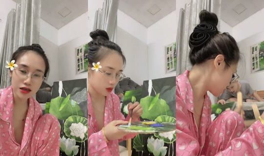 hue_phu_khoa TikTok Live — Aug 9, 2026, 9:55 AM