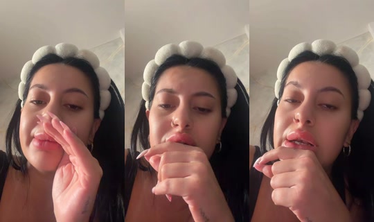 iwannaeyaa TikTok Live — Aug 14, 2026, 2:14 PM