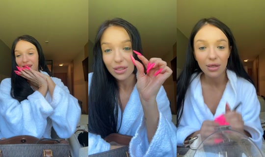 izzi_official TikTok Live — Aug 9, 2026, 10:58 AM