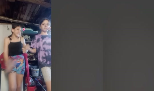 laura.sickova TikTok Live — Aug 13, 2026, 5:58 PM