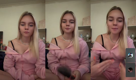 loulou_xx_xx TikTok Live — Aug 25, 2026, 4:29 PM