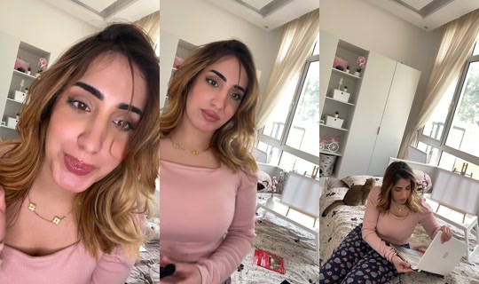 m0bhma TikTok Live — Jul 15, 2026, 12:25 PM
