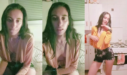 mariananau04 TikTok Live — Aug 21, 2026, 1:10 AM