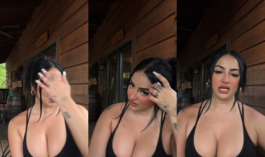 melanie_iacovelli TikTok Live — Jul 14, 2026, 10:04 PM