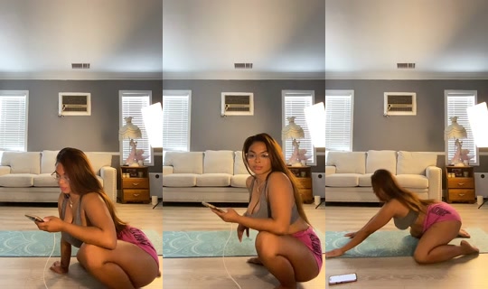 missflexxy TikTok Live — Jul 12, 2026, 11:23 PM