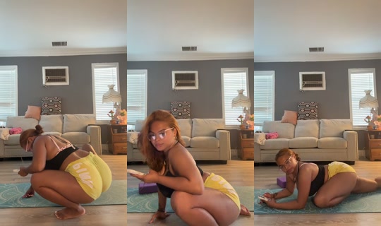 missflexxy TikTok Live — Aug 28, 2026, 12:28 AM