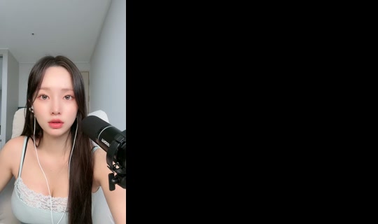 mone06300 TikTok Live — Jul 14, 2026, 8:37 AM