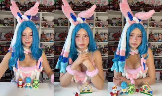mozechii TikTok Live — Aug 22, 2026, 10:44 AM