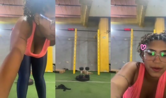 negracurvy TikTok Live — Aug 17, 2026, 12:15 PM