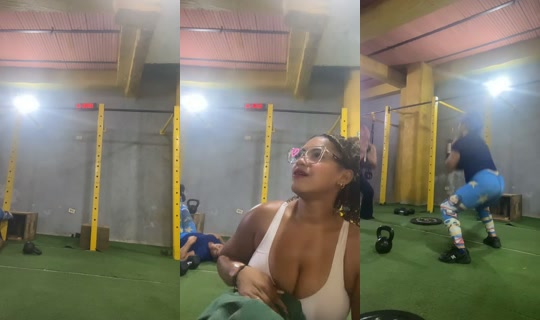negracurvy TikTok Live — Aug 20, 2026, 12:08 PM