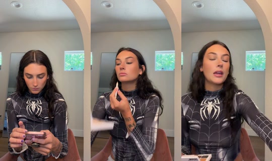 pinkdoorbel TikTok Live — Jul 30, 2026, 6:12 PM