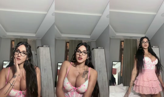 princes_isabella TikTok Live — Aug 15, 2026, 7:49 PM