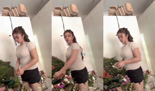 putuliaa28 TikTok Live — Jul 15, 2026, 3:32 AM