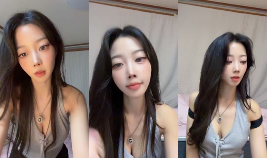 pweeu TikTok Live — Aug 22, 2026, 12:43 PM