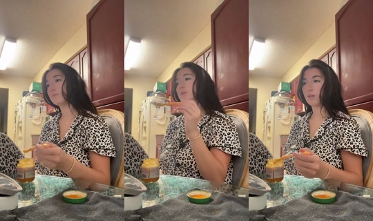 pyttrella TikTok Live — Aug 16, 2026, 12:43 PM