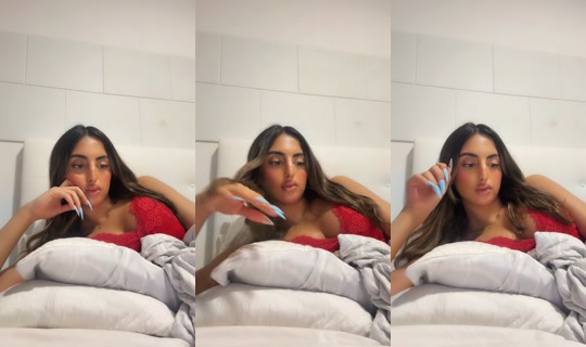 qq77748 TikTok Live — Aug 29, 2026, 9:44 PM