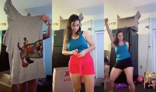 sexymoma24 TikTok Live — Aug 10, 2026, 4:44 PM