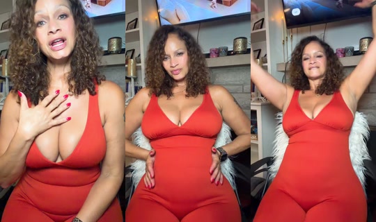 sexyqj TikTok Live — Jul 14, 2026, 4:49 AM