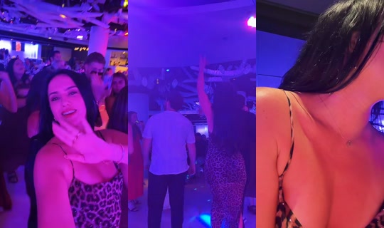 sofiasmiles TikTok Live — Aug 30, 2026, 4:22 AM