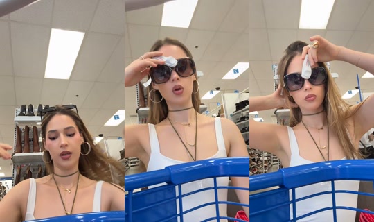 sofiavelezs TikTok Live — Jul 31, 2026, 10:14 PM