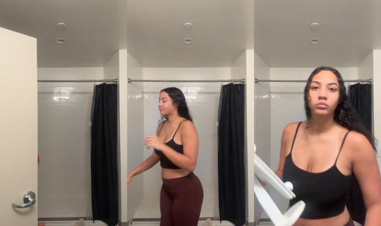 user929374645 TikTok Live — Aug 23, 2026, 2:39 AM