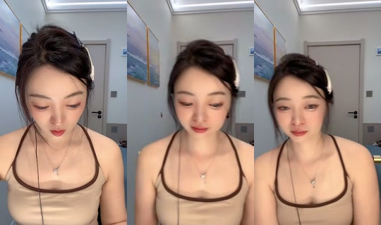 yueyue13147 TikTok Live — Aug 23, 2026, 12:58 PM