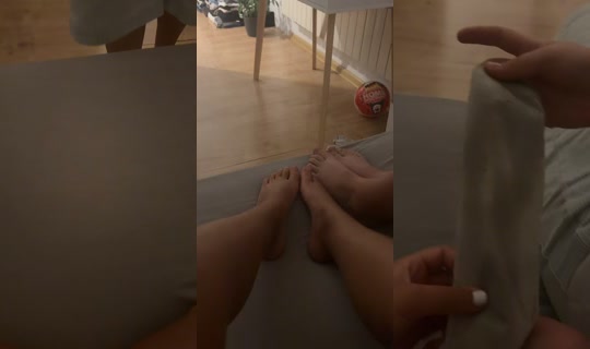 zuzaqq.xv TikTok Live — Aug 13, 2026, 8:15 PM